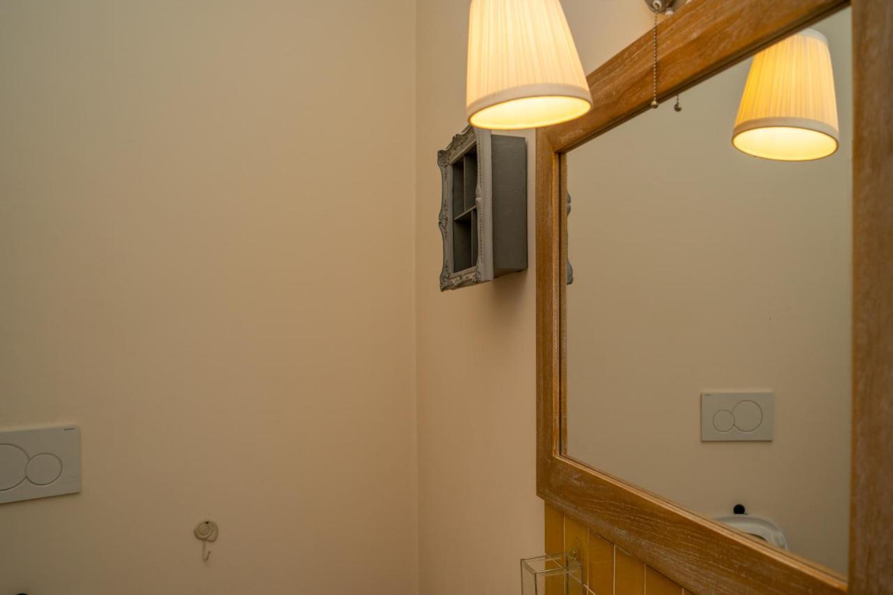 Donna Carmela Apartment Скала Экстерьер фото