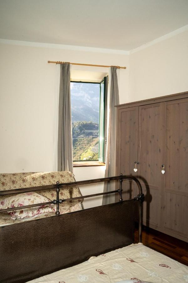Donna Carmela Apartment Скала Экстерьер фото